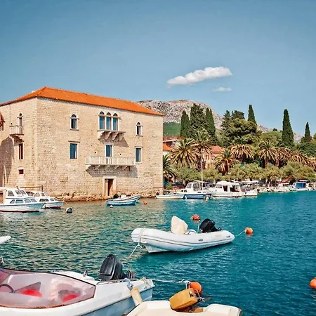 22 * Kastela