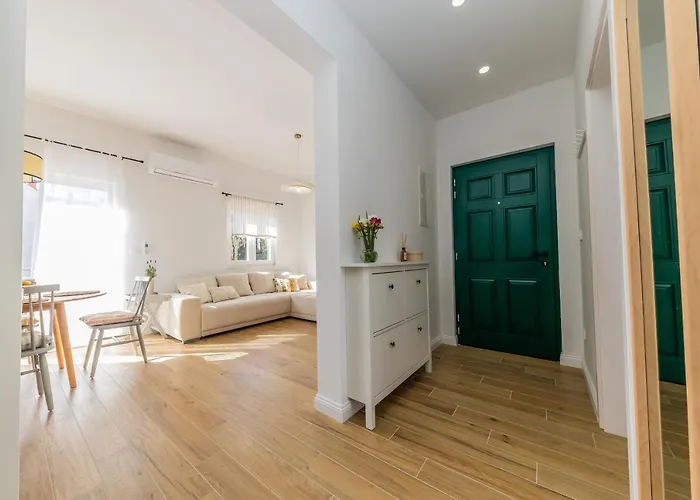 Appartement 22 *